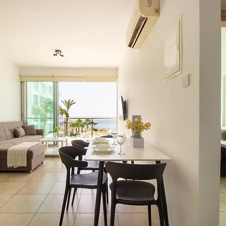 Prime Seafront Apartment
